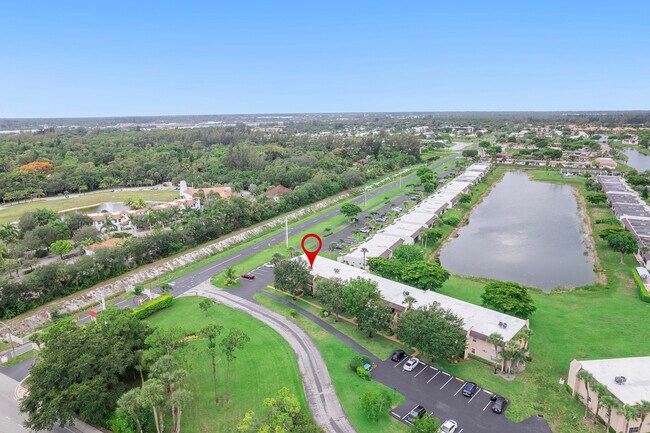 Building Photo - 118 Lake Constance Dr