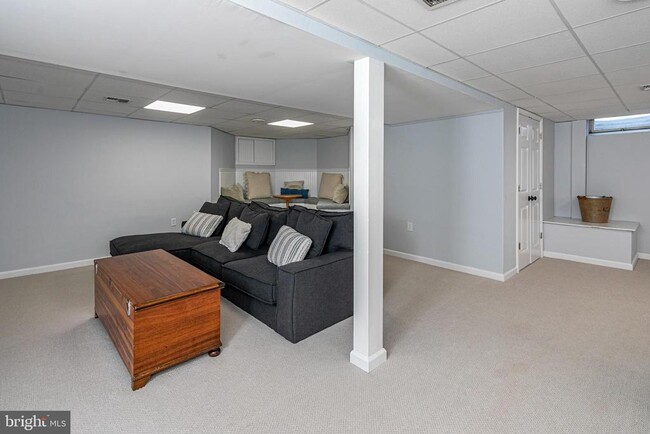 Building Photo - 3 Maidstone Ct