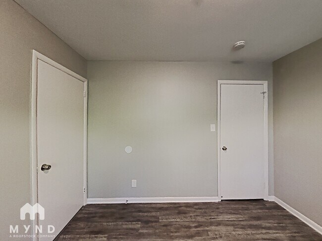 Building Photo - 3945 Camellia Trail