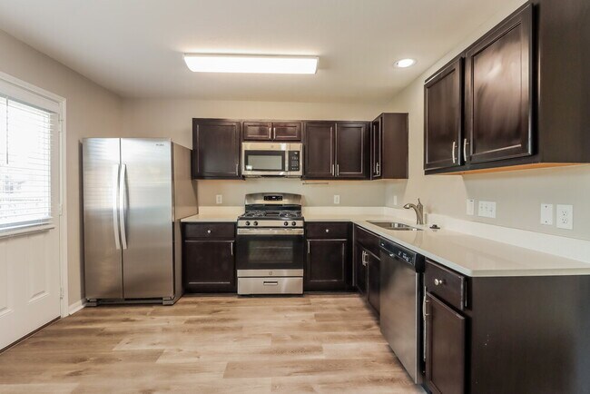 Building Photo - 3102 Same Way