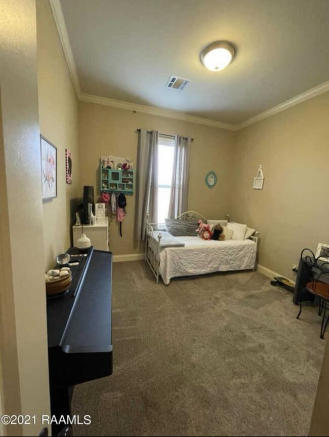 Building Photo - 416 Blackwater River Dr