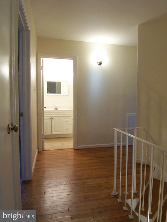 Building Photo - 8502 Lakinhurst Ln