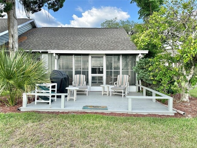Building Photo - 1096 Villa Ln