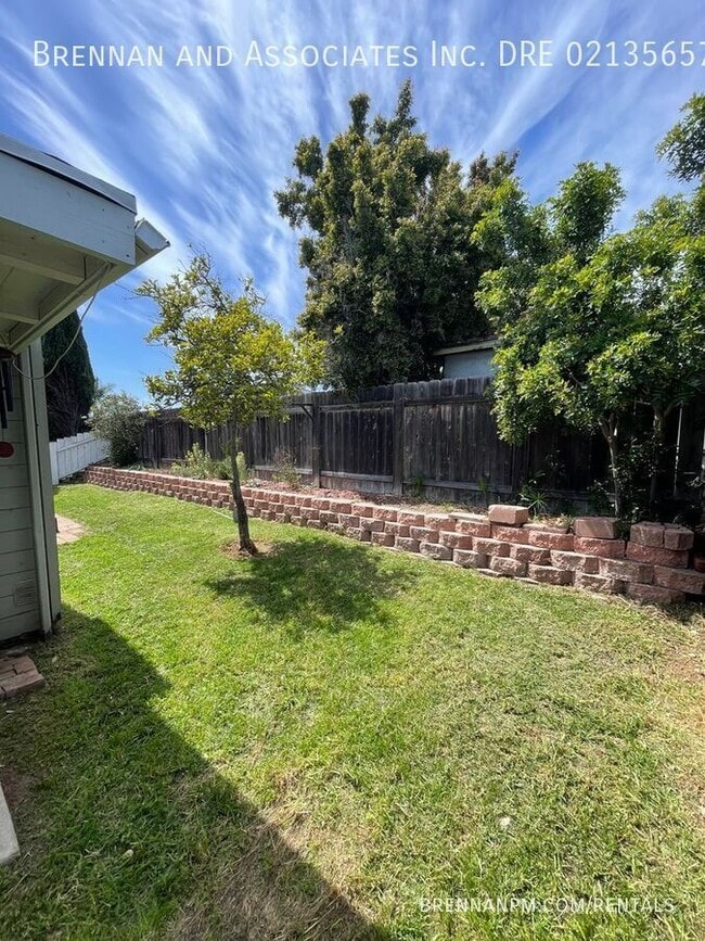 Building Photo - 8188 Santa Arminta Ave