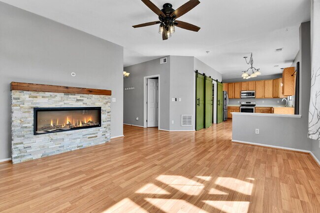 Building Photo - $2,995 - 4 Bed, 2.5 Bath Home in Parker wi...