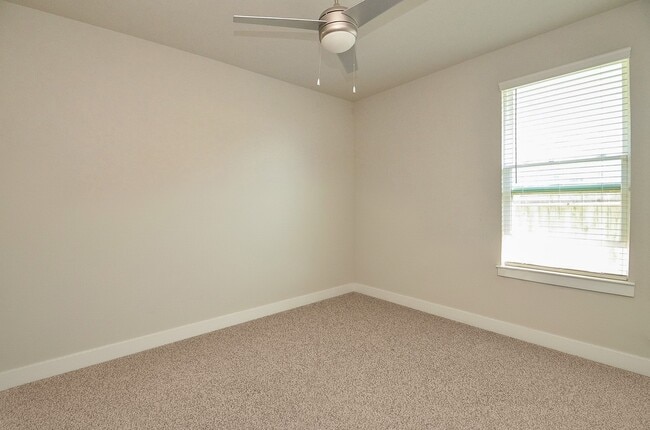 Building Photo - 3538 Gore Creek Dr