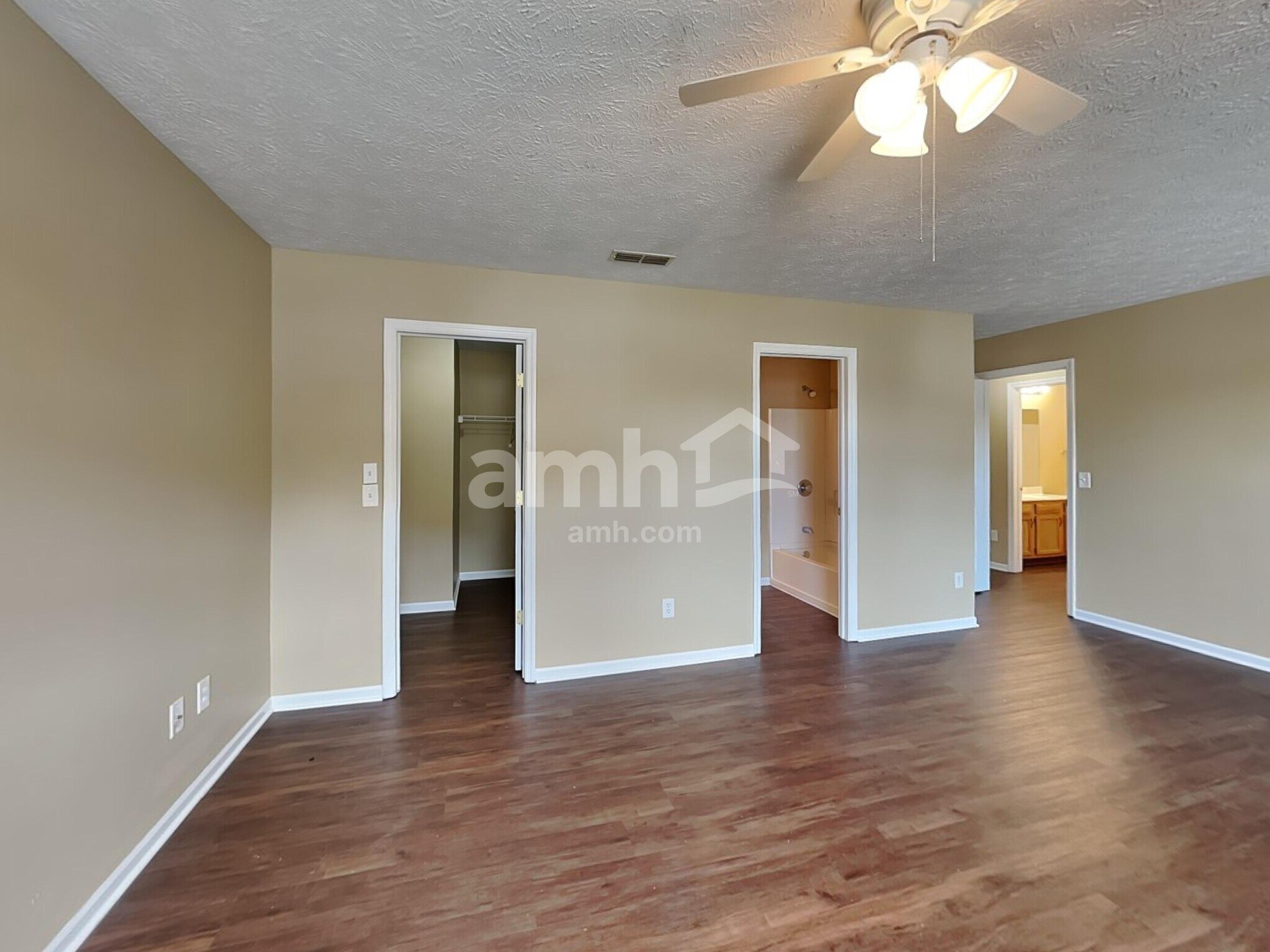 Building Photo - 4150 Loyala Chase Ln