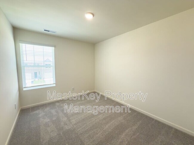 Building Photo - 129 N Chubb Rdg