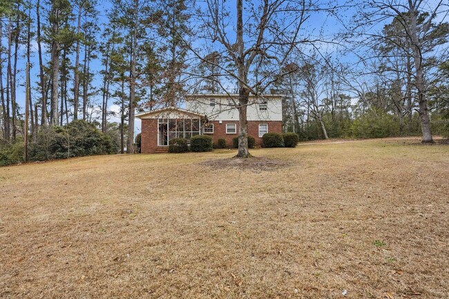Building Photo - 765 W Martintown Rd