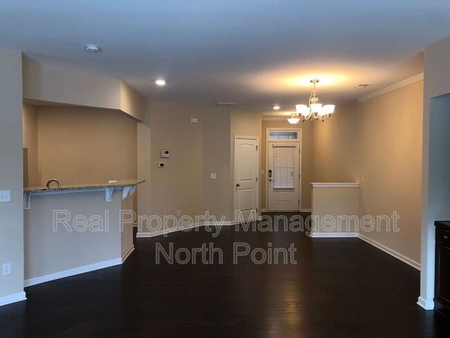 Building Photo - 1175 Hampton Oaks Dr