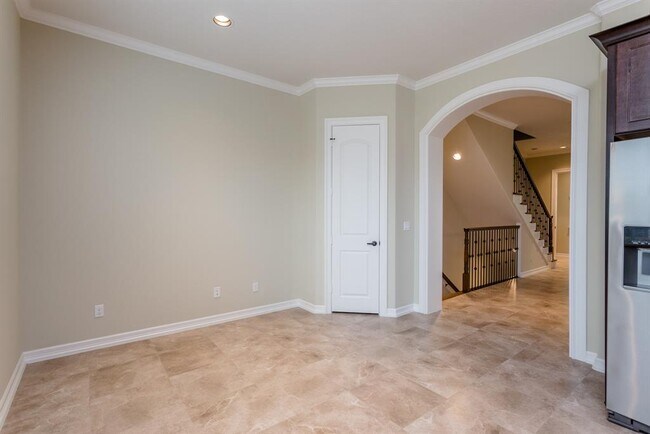 Building Photo - 11131 Olympia Dr