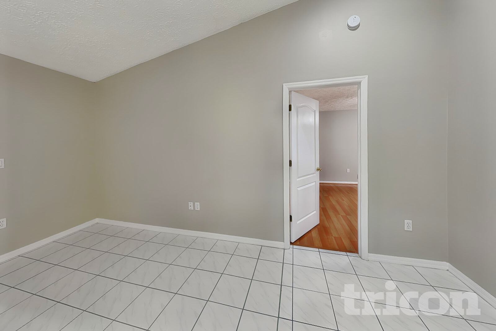 Building Photo - 7028 Covewood Dr