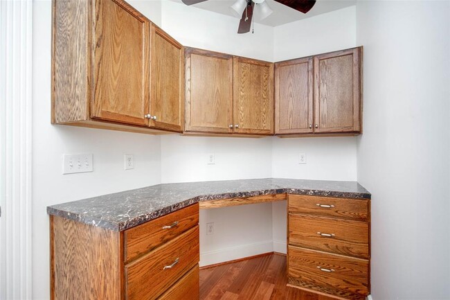 Building Photo - 2601 Rosedale St