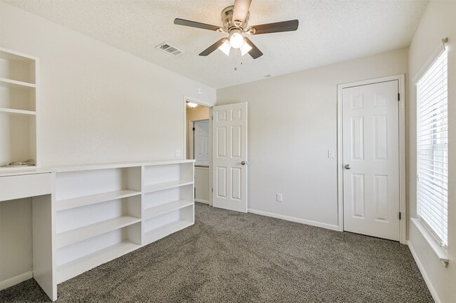 Building Photo - 2711 Weald Way Ct