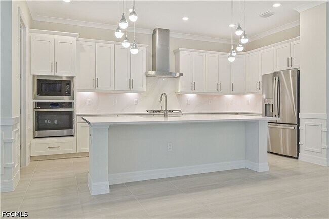 Building Photo - 13699 Blue Bay Cir