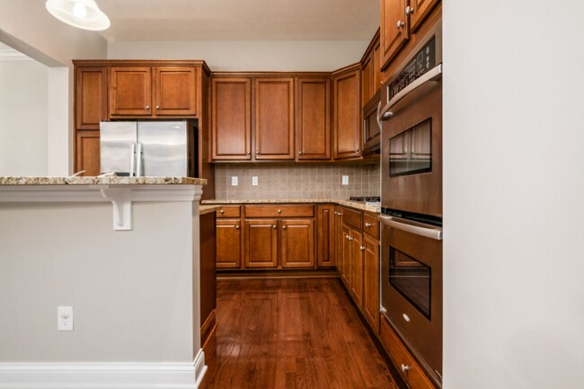 Building Photo - 4184 Hobbs Landing Dr W