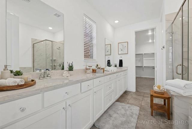 Building Photo - 1004 Rebecca Dr