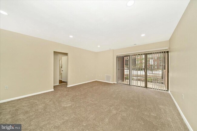 Building Photo - 6711 Park Heights Ave