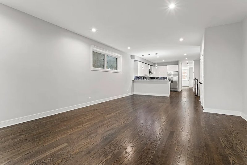 Building Photo - 4827 S St Lawrence Ave