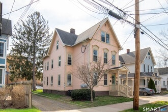 Building Photo - 118 Lawrence St