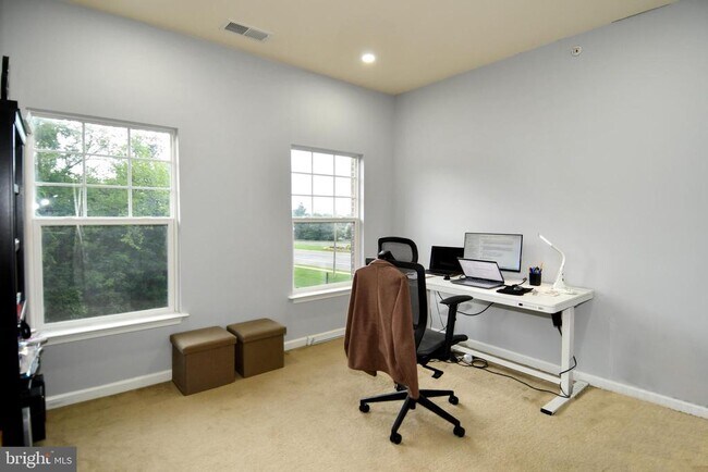 Building Photo - 10001 Orland Stone Dr