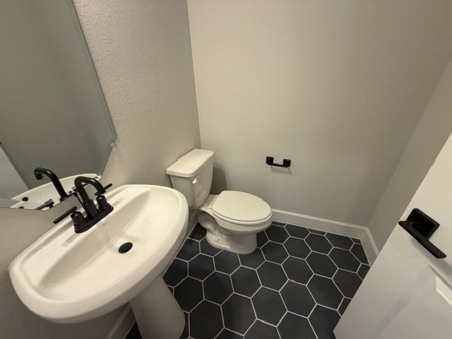 Building Photo - 324 Greenhouse Dr