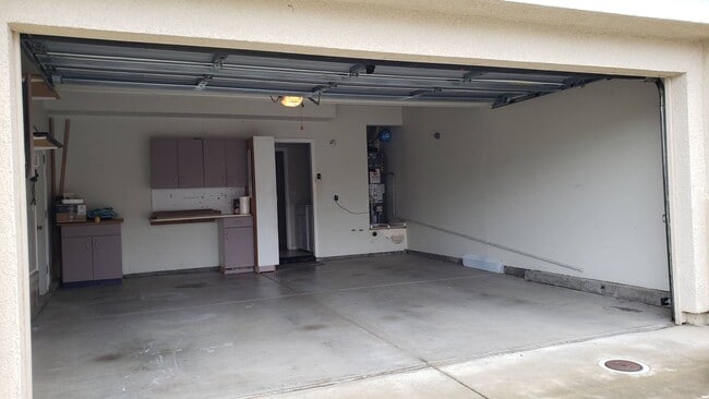 Building Photo - NICE TWO STORY IN WEST ROSEVILLE NEAR SCHO...