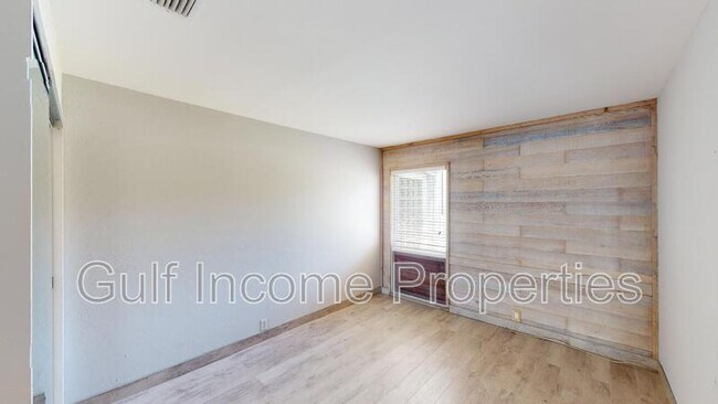 Building Photo - 2360 Riverwood Pines Dr