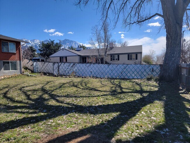 Building Photo - 2850 S 2750 E
