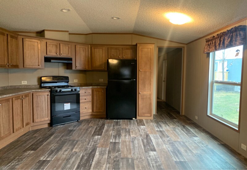 Building Photo - 311 NE Burgess St