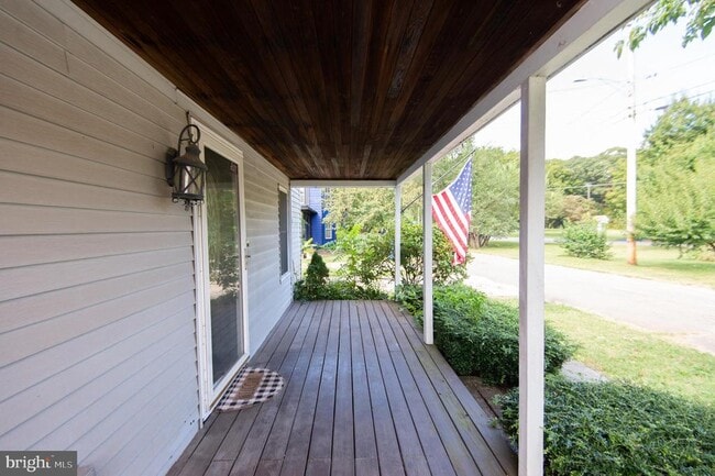 Primary Photo - 113 Maple Ave