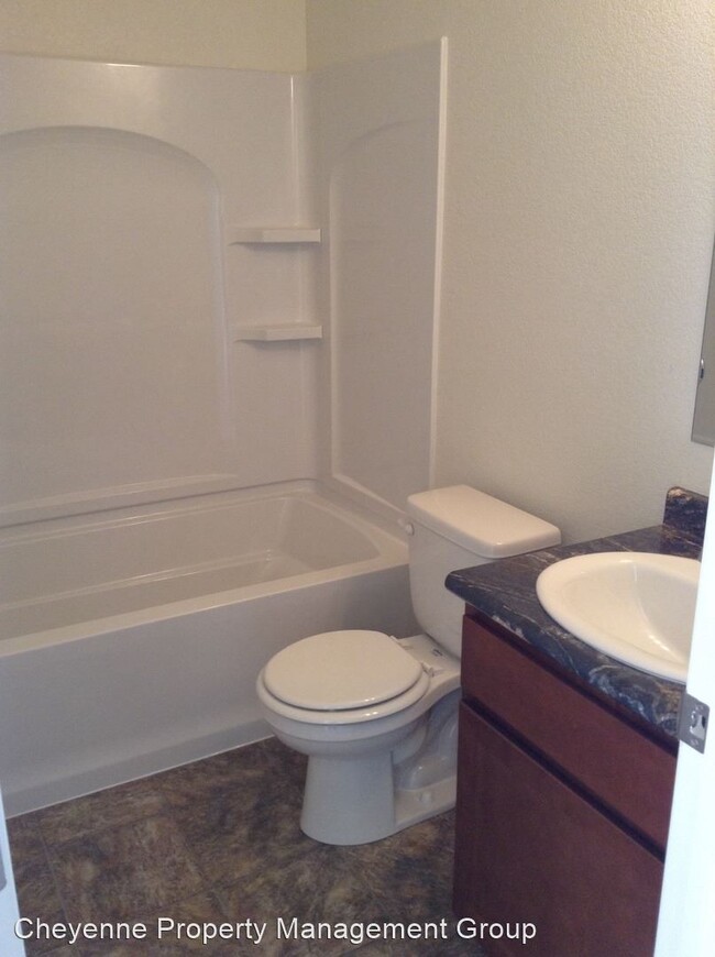 Building Photo - 3 br, 2.5 bath House - 6603 Horse Soldier Rd.