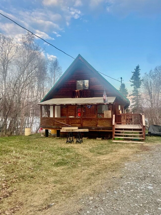 Building Photo - Serene Lakeside escape with direct lake access, peace and privacy on 2.5 acres! 2 bedroom/1 bathr...