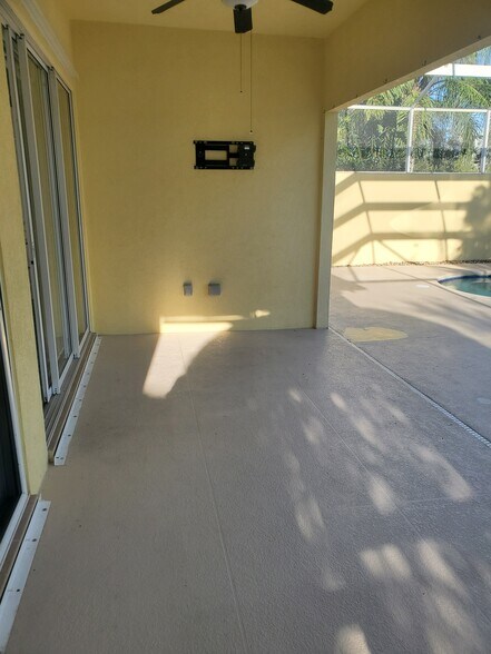Building Photo - 11300 SW Northland Dr
