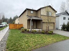 Building Photo - Spacious, modern 5-bed, 2.75-bath in sought-after Daisy Crossing Community in Sultan