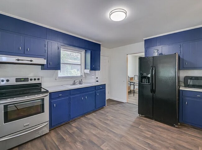 Building Photo - 1114 Terrace Cir