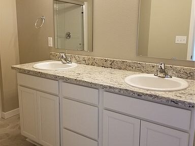 Building Photo - 2501 Sand Dollar Dr