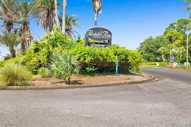 Building Photo - 13414 Valerie Dr