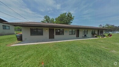 Building Photo - Beautiful 1 Bed 1 Bath Close to Town