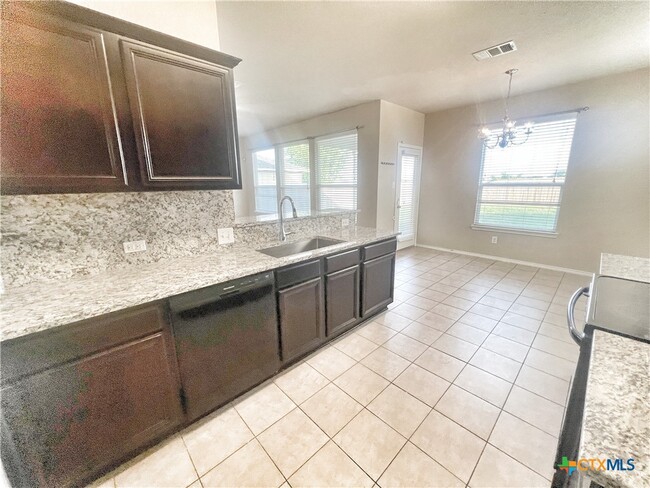 Building Photo - 525 Tom Kemp Dr
