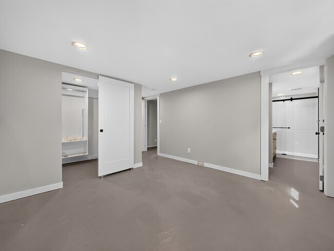 Building Photo - 7924 13th Ave SW