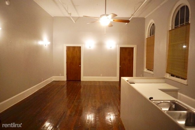 Building Photo - 2 br, 1 bath Condo - 802 Ellis St B Unit B