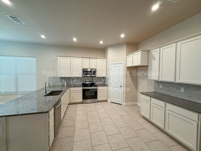 Building Photo - 7115 90th St