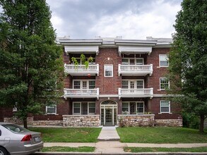 Building Photo - WALLACE