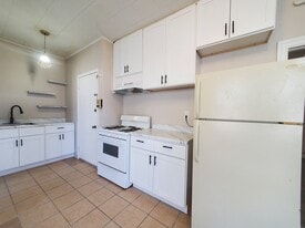 Building Photo - 67 W 53rd St