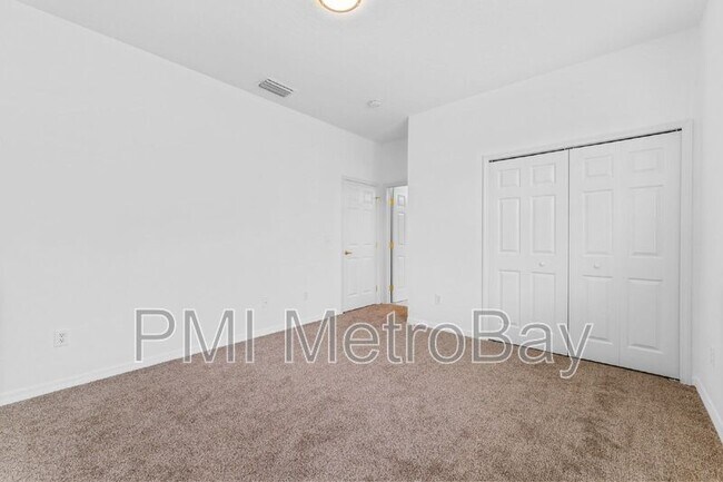 Building Photo - 10886 Cory Lake Dr