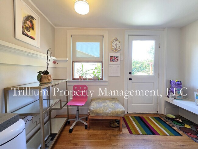 Building Photo - 3015 NE 67th Ave