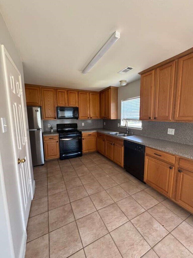 Building Photo - 18203 Winding Timbers Ln