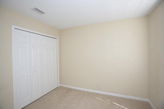 Building Photo - 11919 Castine St