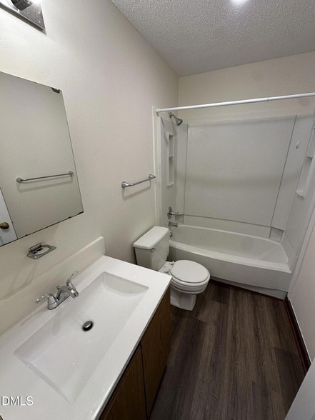 Building Photo - 3523 Ivy Commons Dr